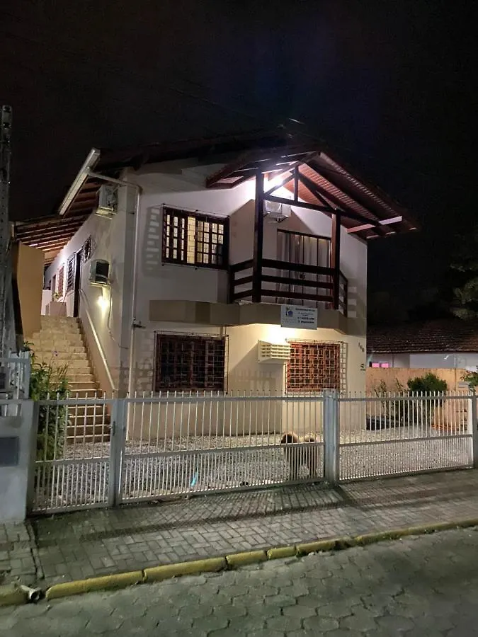 Apartamentos Vó Lela Bombinhas 0*,